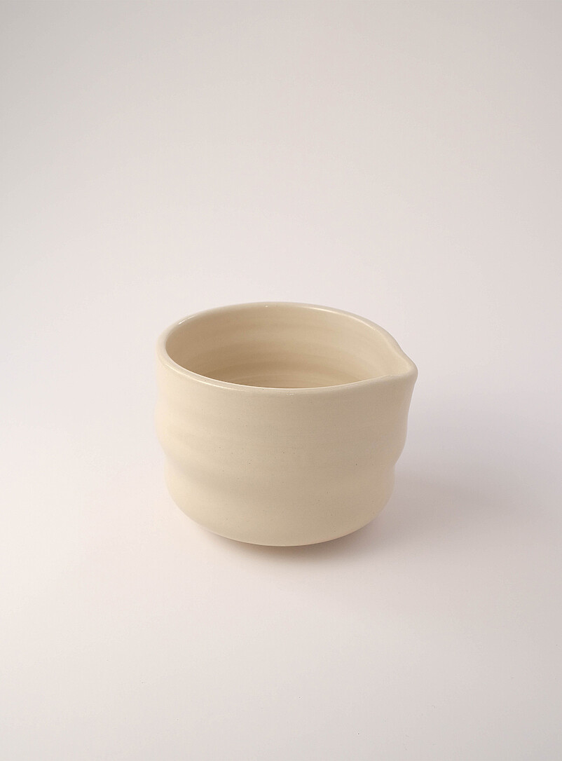 Pas Mon Style White Stoneware matcha bowl