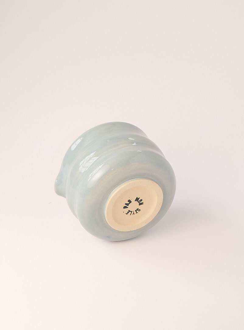 Pas Mon Style White Stoneware matcha bowl