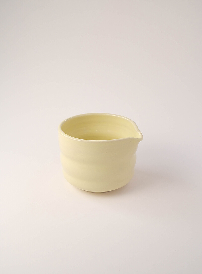 Pas Mon Style White Stoneware matcha bowl