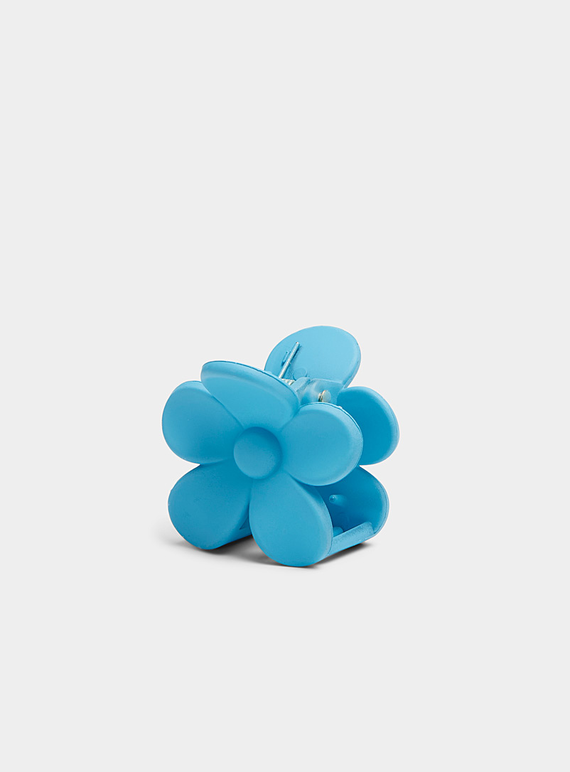 Simons Baby Blue Small monochrome daisy clip for women