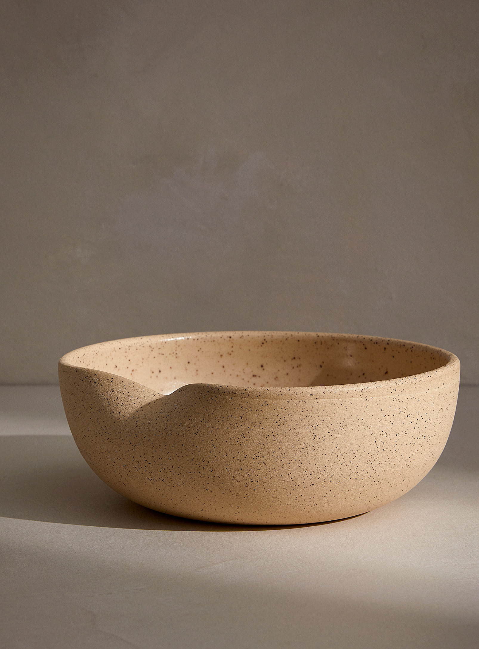 Dompierre Mineral Stoneware Bowl In Neutral