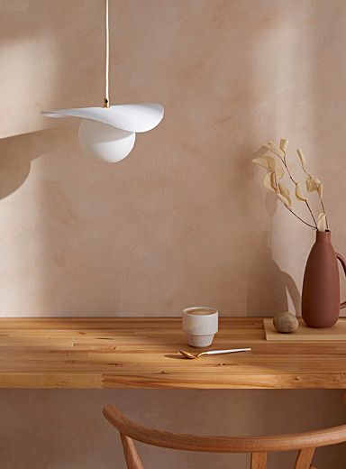 Luminaire Authentik: La lampe suspendue Sopal 28 cm de largeur S&eacute;same