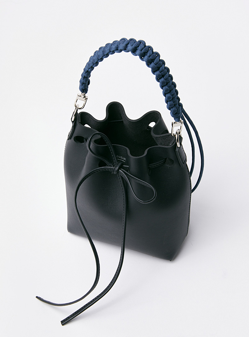 Bouquet: Le petit sac seau Noir