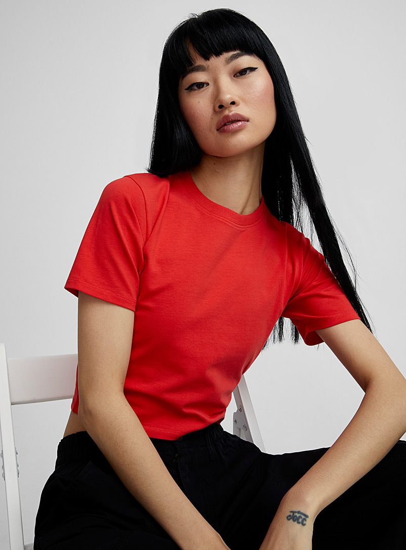 Twik: Le t-shirt mini col côtelé manches courtes Rouge moyen-framboi-ceris pour femme