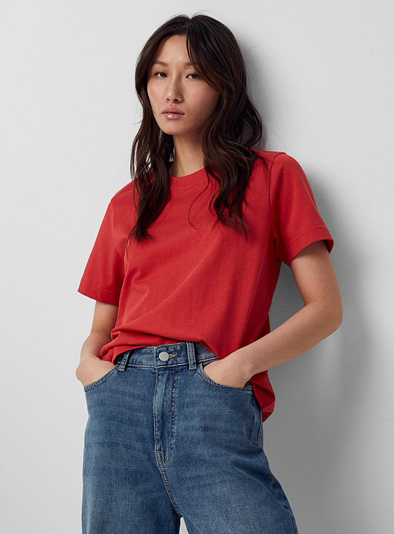 Contemporaine: Le t-shirt carré jersey dense Rouge moyen-framboi-ceris pour femme