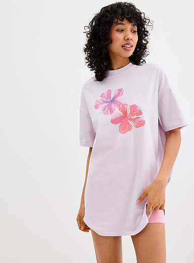 Miiyu x Twik Patterned Crimson Playful relaxed sleep tee for women