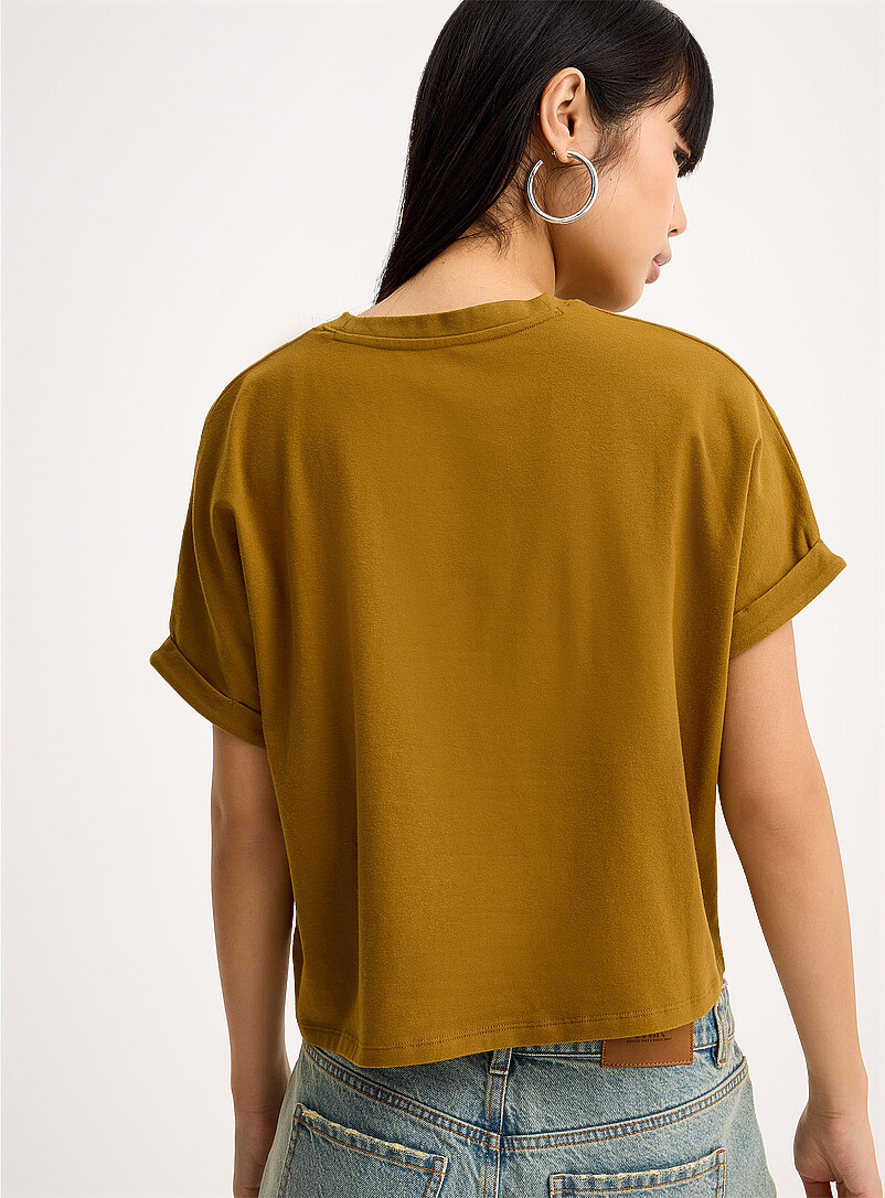 Twik: Le t-shirt carr&eacute; manches roulott&eacute;es Blanc pour femme