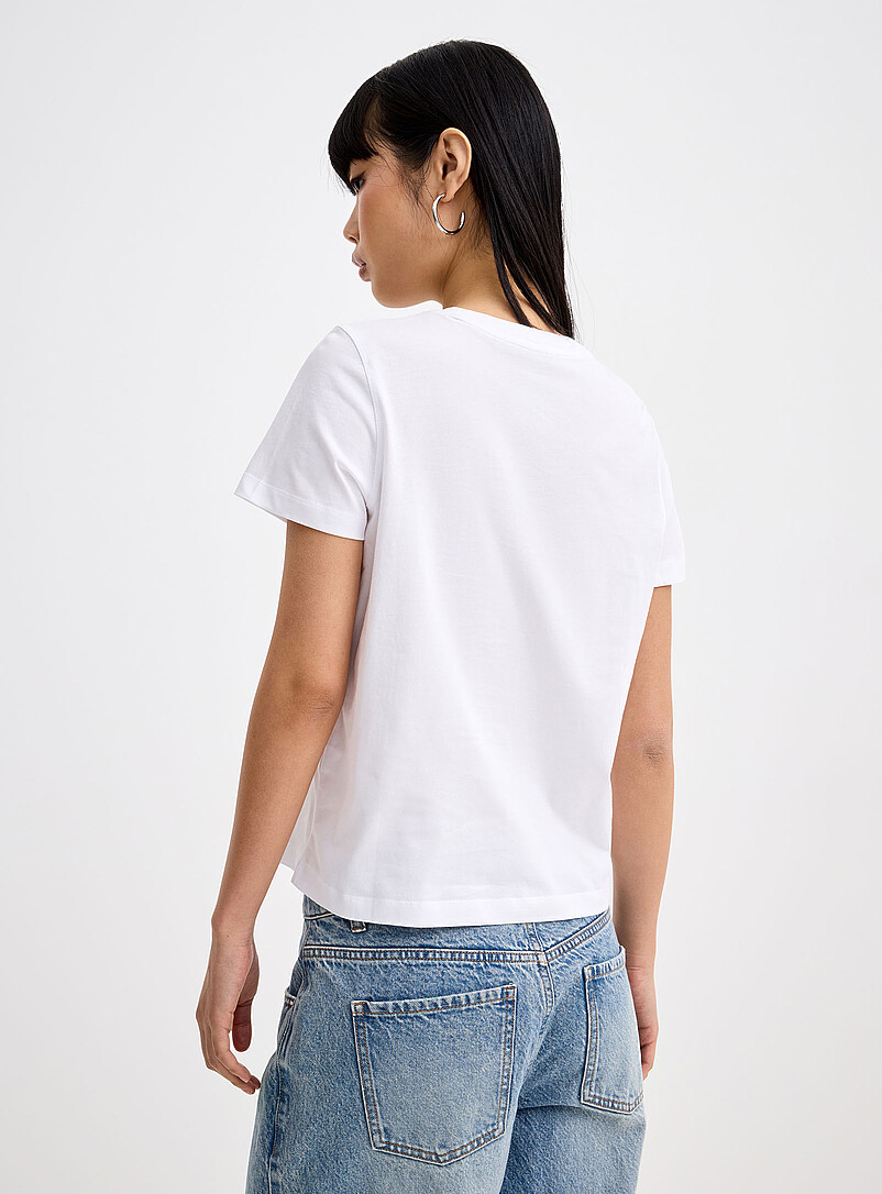 Twik: Le t-shirt col rond manches courtes <b>Coupe d&eacute;contract&eacute;e</b> Blanc pour femme