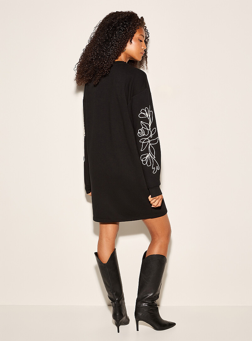 Ic&ocirc;ne Grape/Dark Crimson Embossed flowers sweatshirt dress for women
