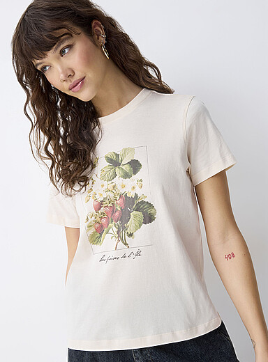 Le t-shirt imprim&eacute; <b>Coupe d&eacute;contract&eacute;e</b>