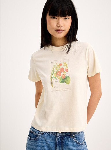 Twik Strawberries Printed tee <b>Relaxed fit</b> for women