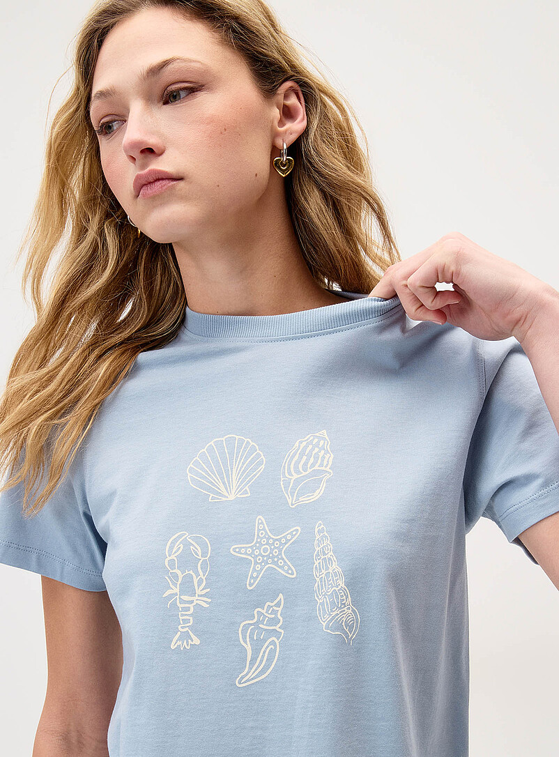 Twik Peach Printed tee <b>Relaxed fit</b> for women