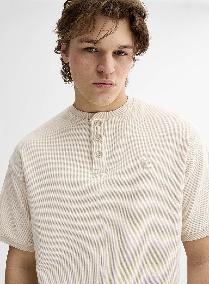 Djab: Le t-shirt henley gaufr&eacute; uni Bourgogne pour homme
