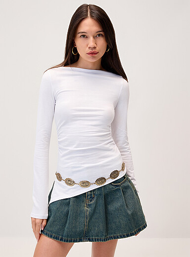 Asymmetrical hem boat-neck T-shirt