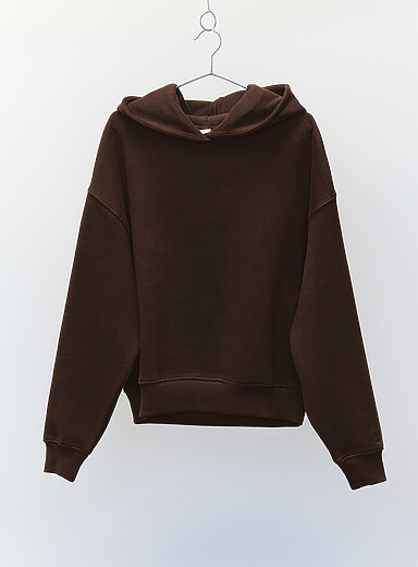 Le sweat &agrave; capuche molleton <b>Coupe d&eacute;contract&eacute;e</b>
