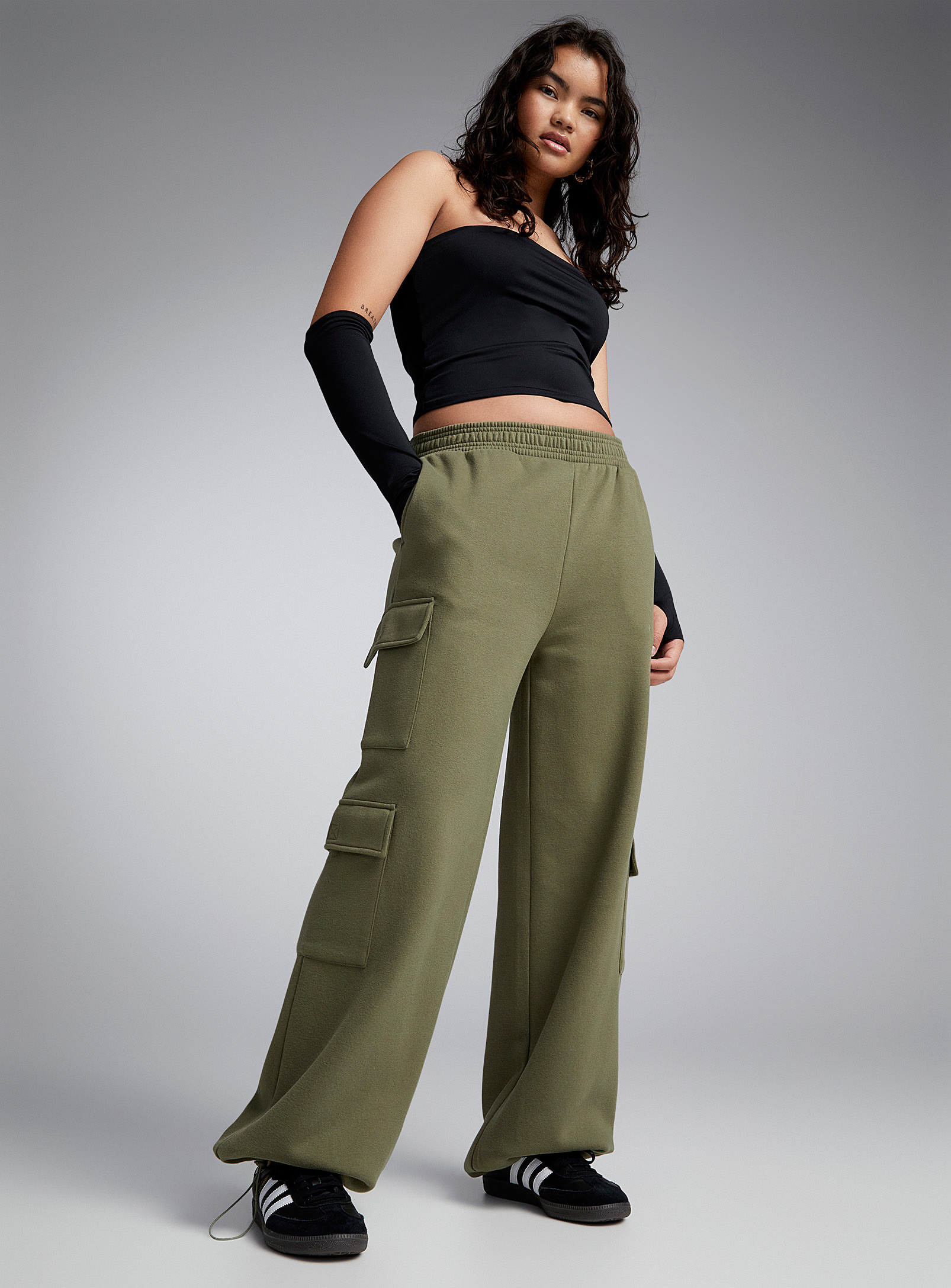 Twik Toggle-clip Ankle Cuffs Cargo Jogger In Mossy Green
