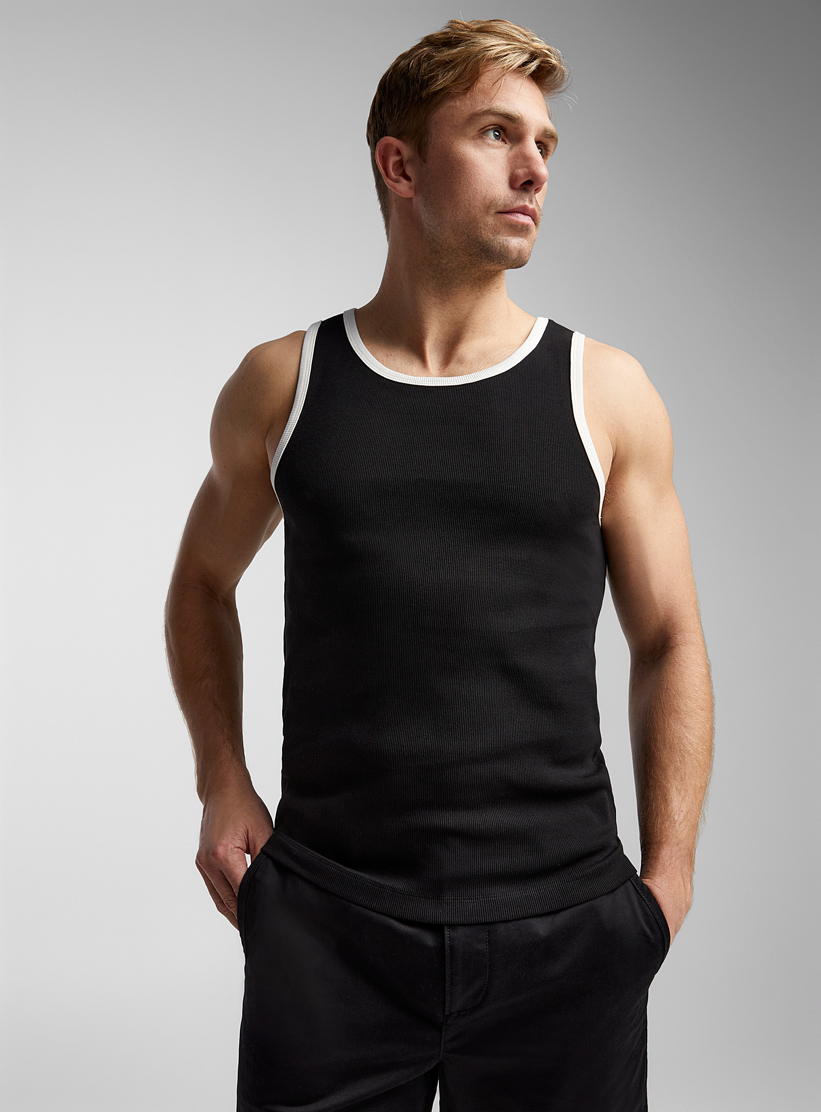 Le 31 Trimmed Ribbed Tank In Black
