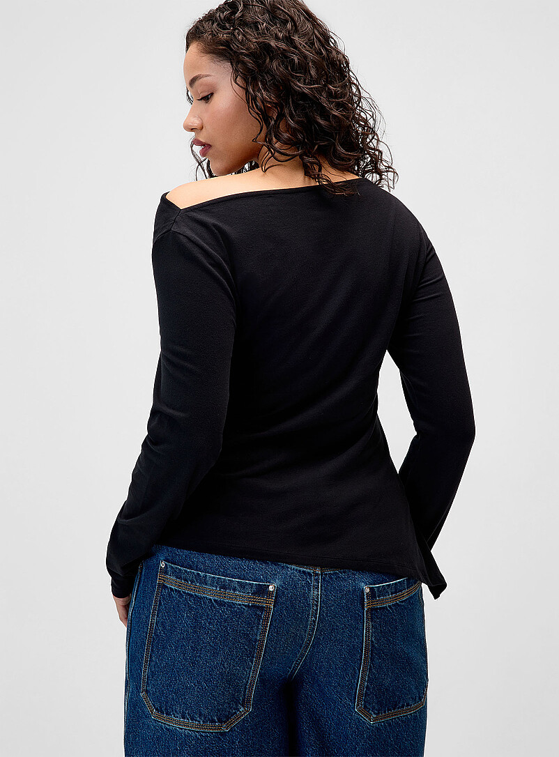 Asymmetrical hem boat-neck T-shirt product image 3