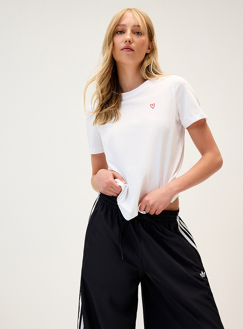Little embroidery T-shirt Relaxed fit product image (primary)