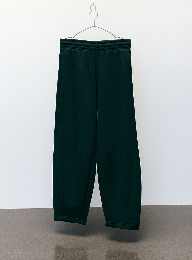 Barrel-Leg Fleece Pant