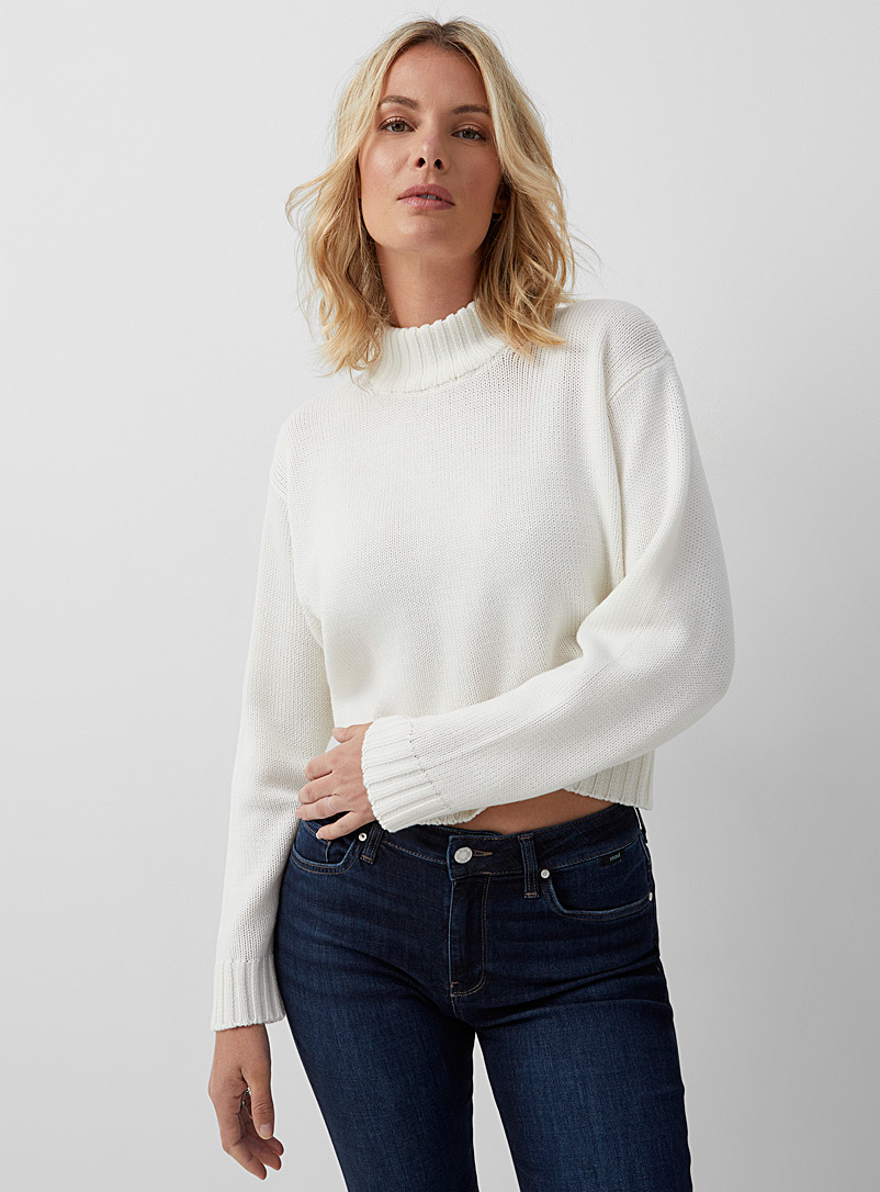Contemporaine Ivory White Responsible merino cropped mock neck for women