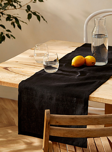 Casannita Black Natural charm table runner 38 x 183 cm