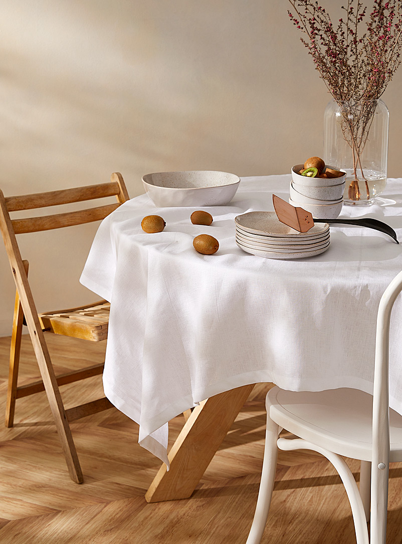 Casannita: La nappe carr&eacute;e charme naturel Pour 4 personnes &Eacute;cru - Lin