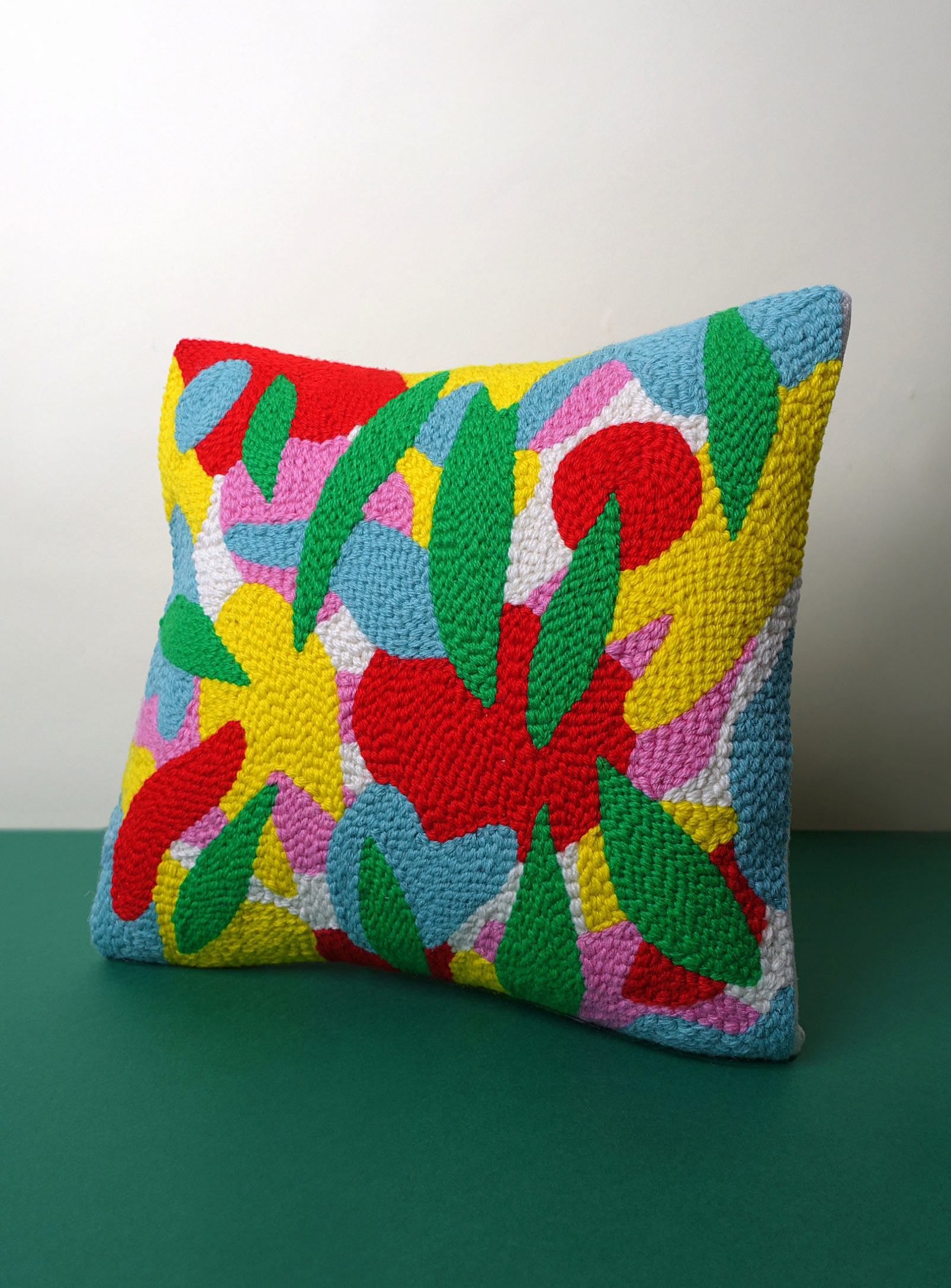 Martine Dupuis - Lovely knit cushion 41 x 41 cm