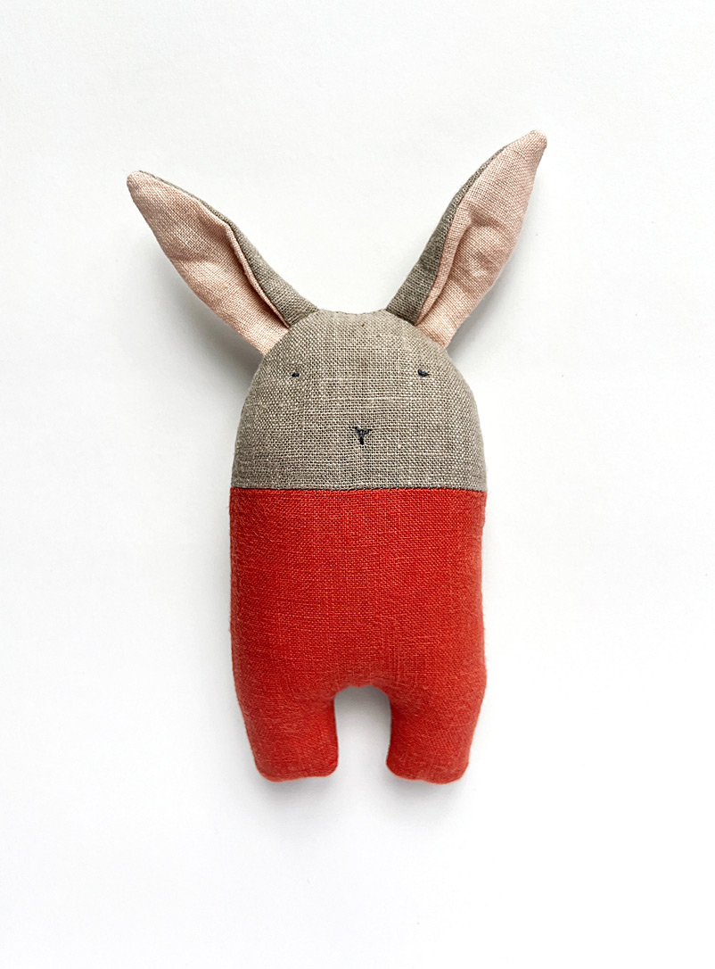 Pompon Peach Cute rabbit recycled linen rattle