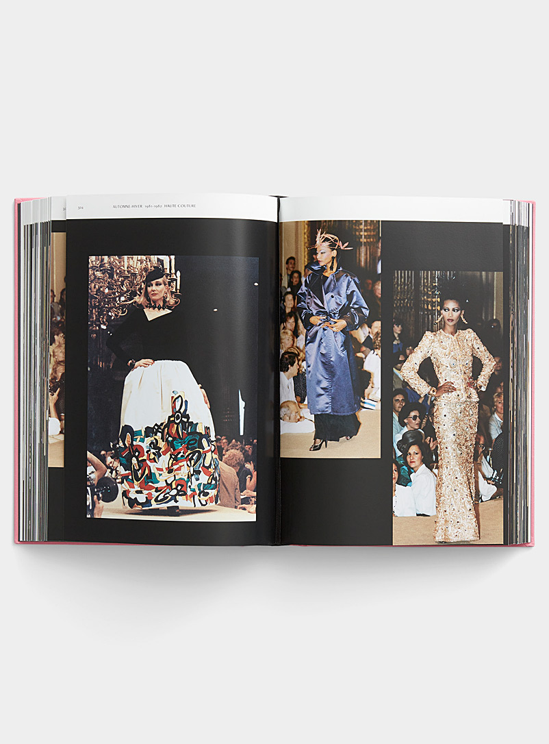 Yves Saint Laurent Défilés book | Éditions de La Martinière | | Simons