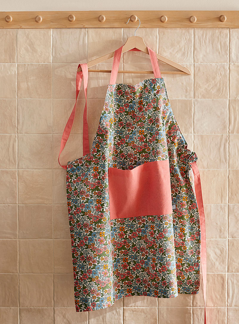 Simons Maison Patterned White Floral recycled fibre apron