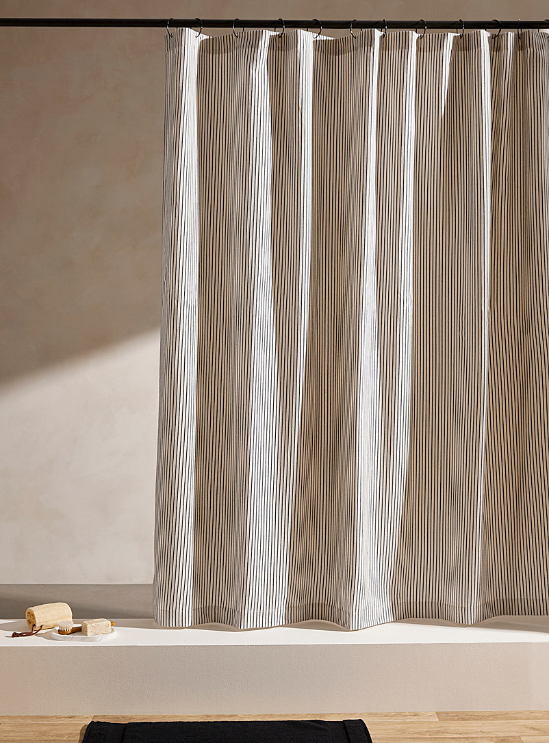 Simons Maison: Le rideau de douche fibres recyclées rayures contrastantes Blanc et noir