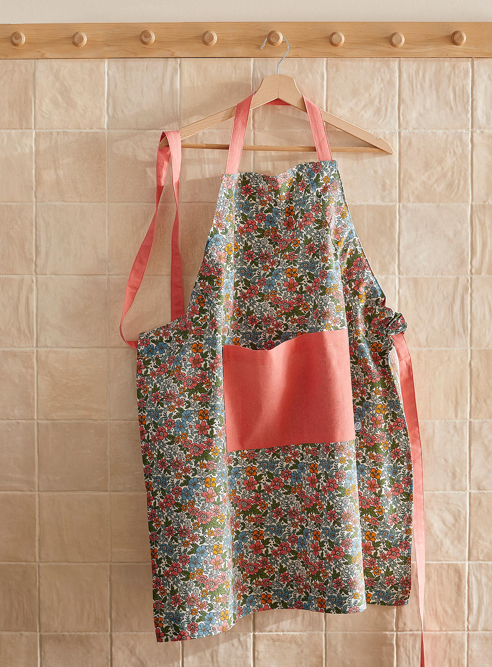 Simons Maison - Floral recycled fibre apron
