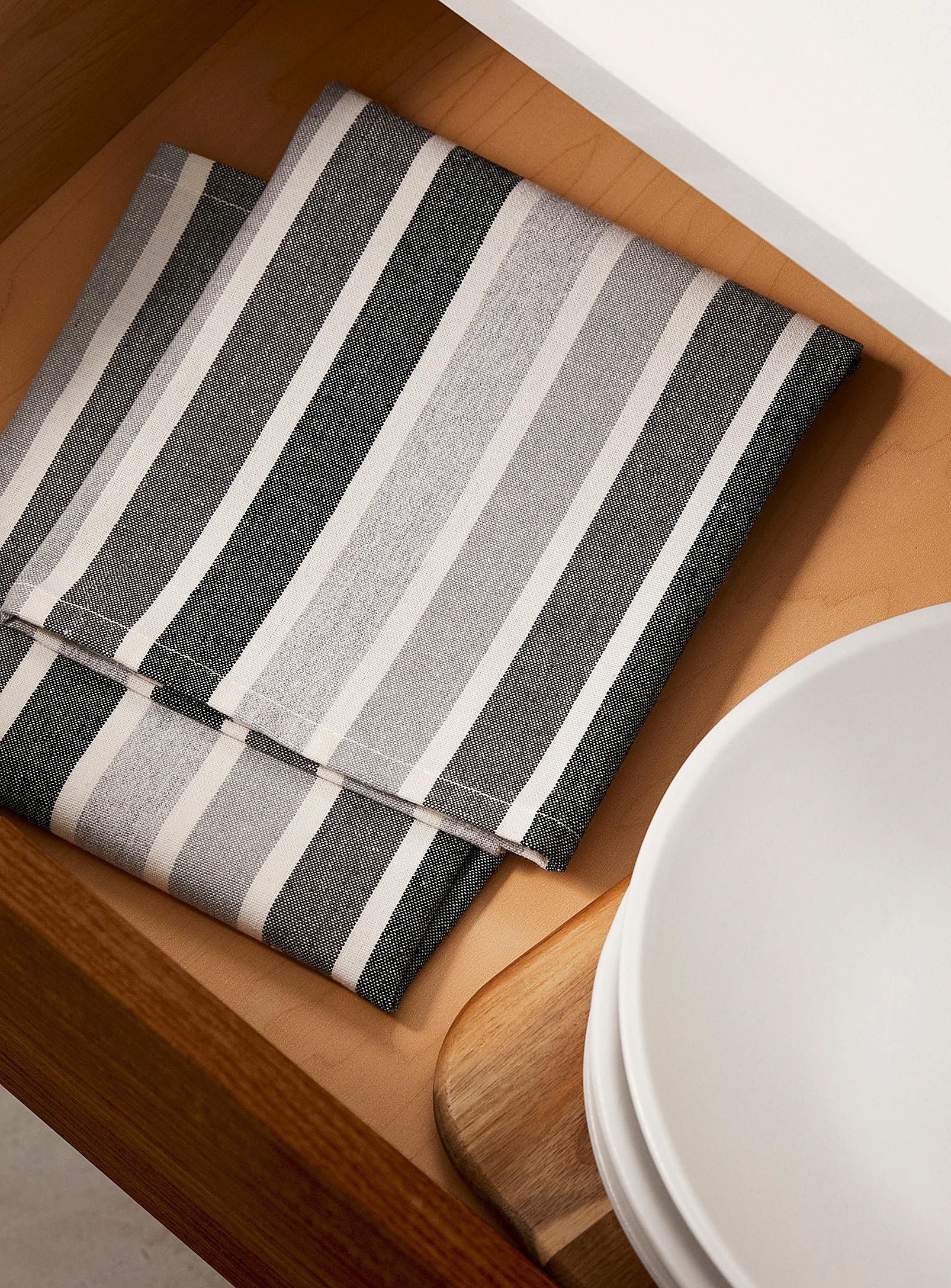 Simons Maison - Grey stripes recycled fibre tea towel