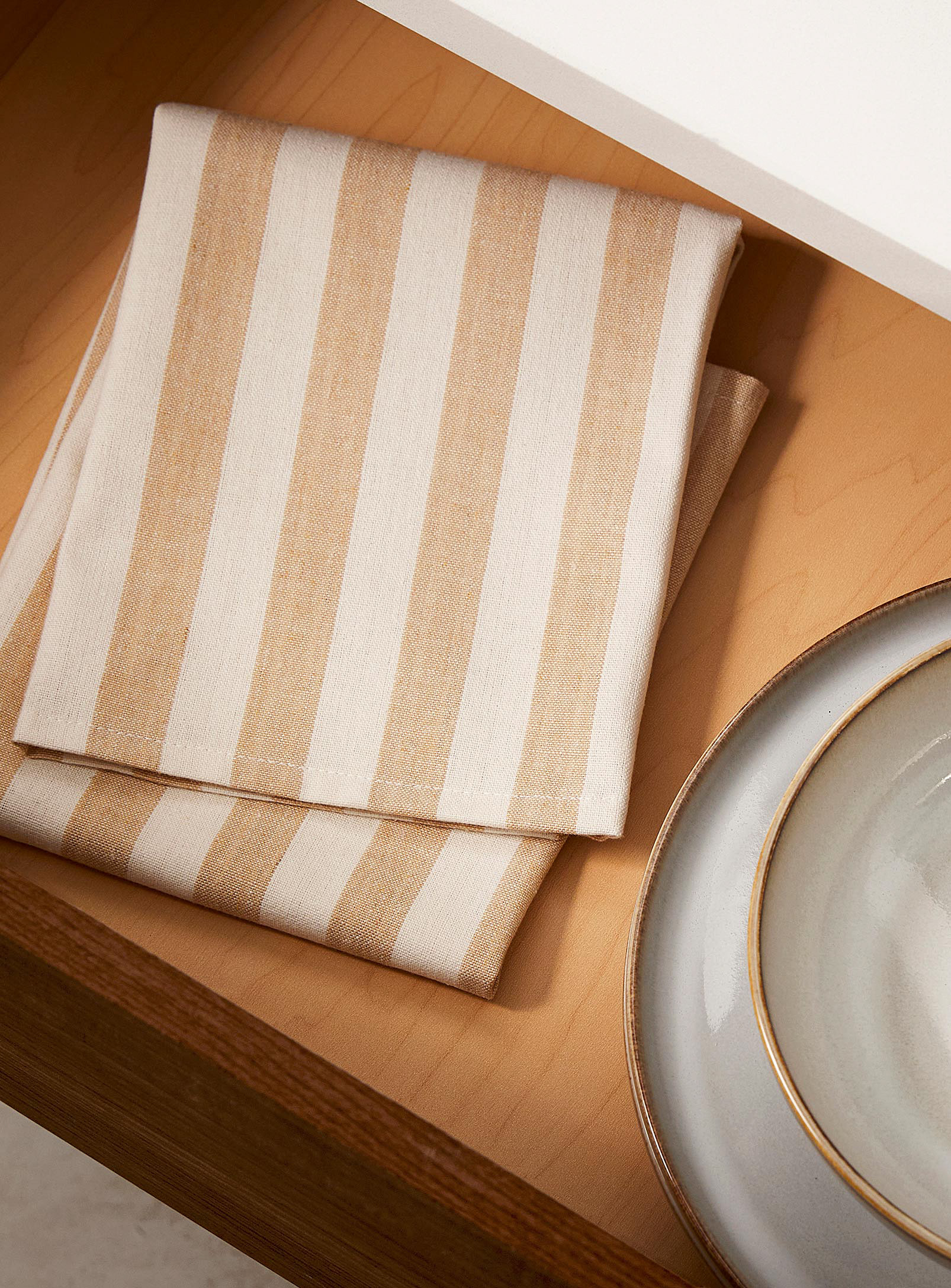 Simons Maison Two-tone Stripes Recycled Fibre Tea Towel In Neutral