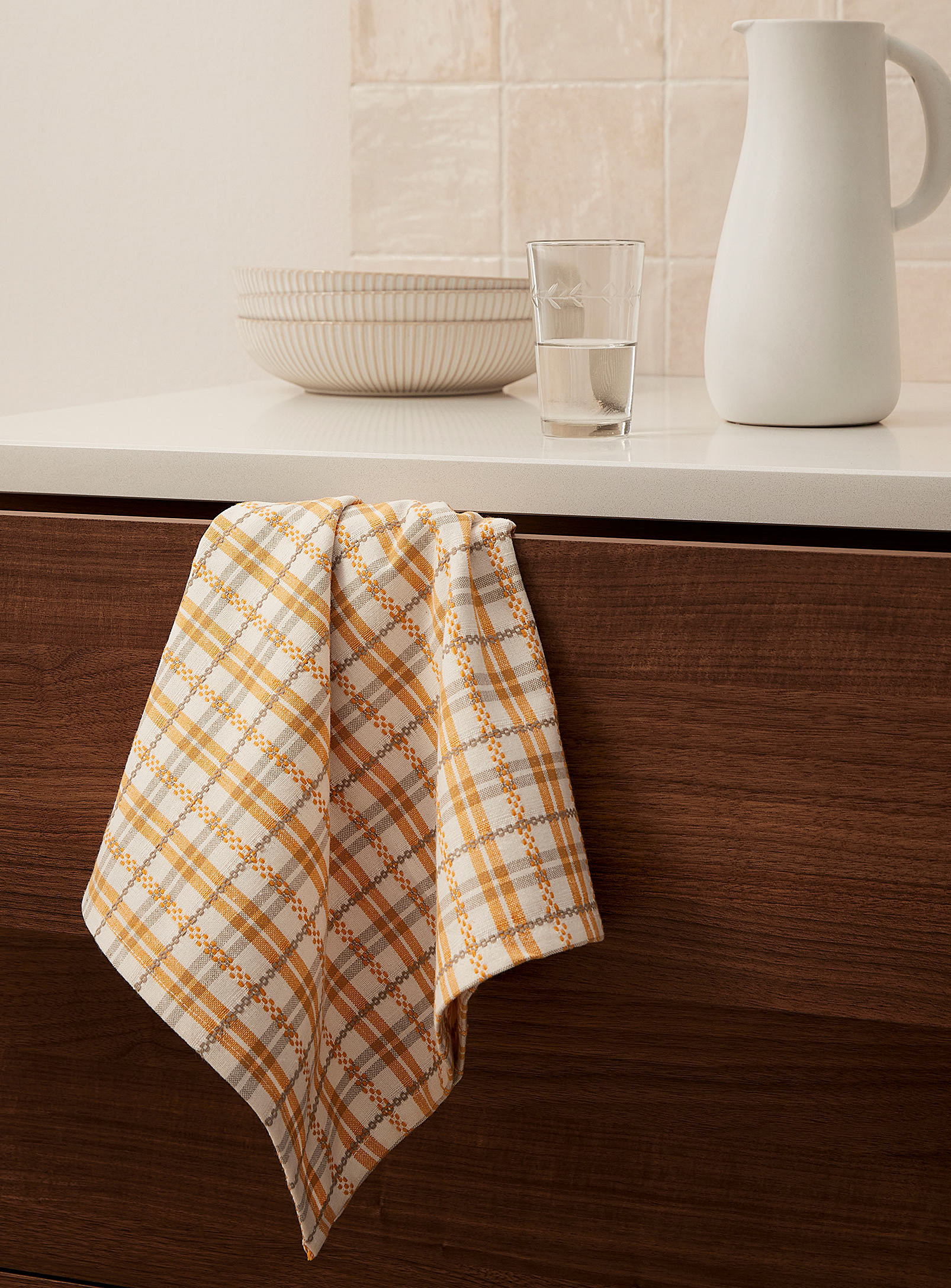 Simons Maison Sunny Checks Recycled Fibre Tea Towel In Neutral