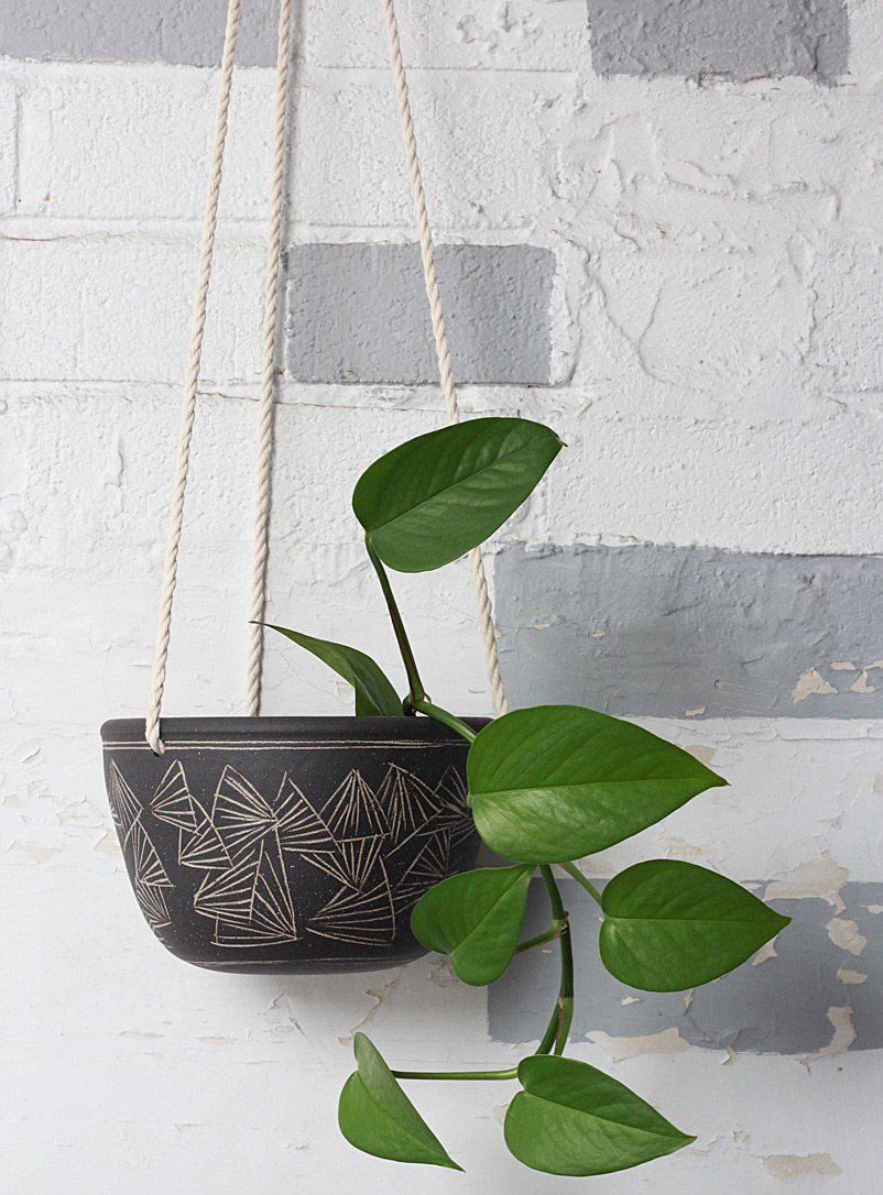 ABL céramique Black Fan stoneware hanging planter 6-in opening