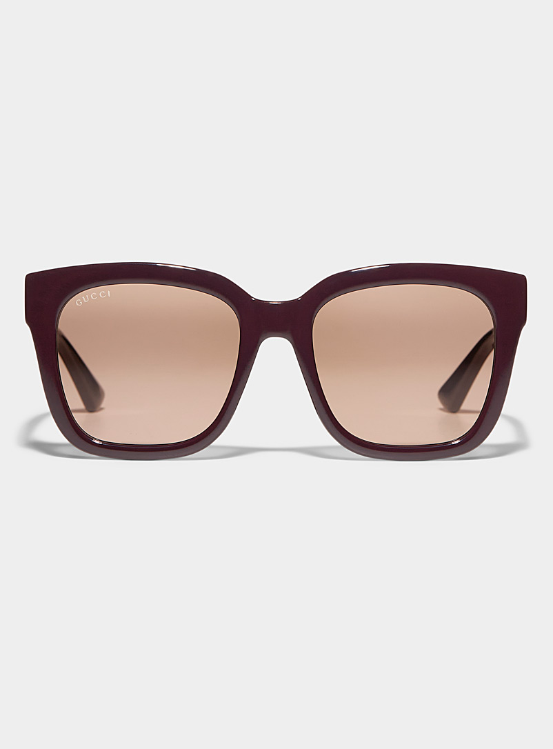 Gucci: Les lunettes de soleil minimalistes logo doré Rouge moyen-framboi-ceris pour femme