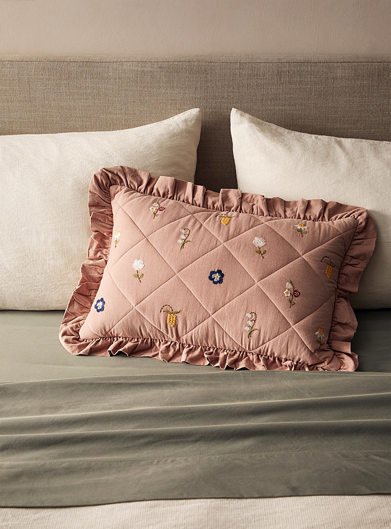 Projektityyny Pink Orvokki corduroy cushion 35 x 55 cm