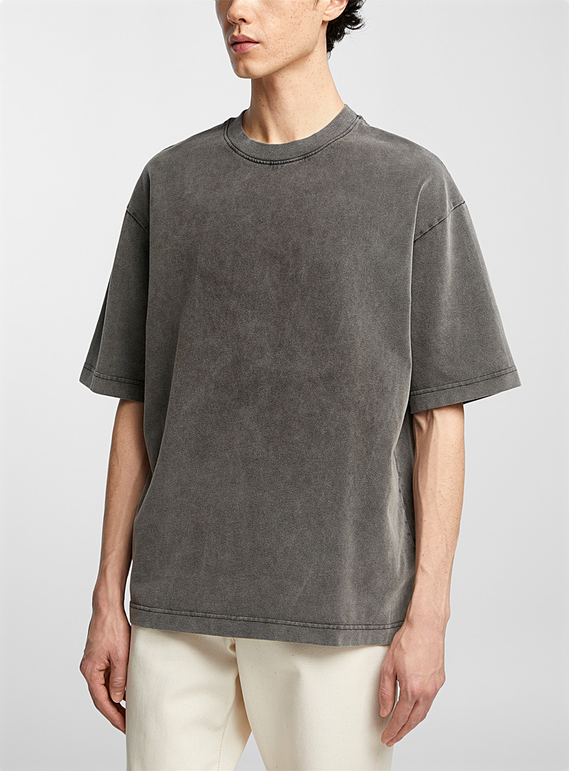 Acne Studios: Le t-shirt gris étiquette transparente Noir pour homme