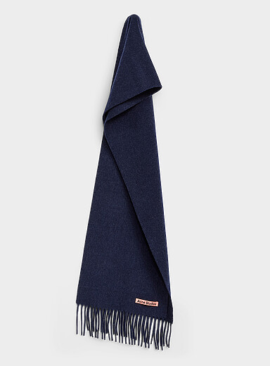 Skinny fringed scarf