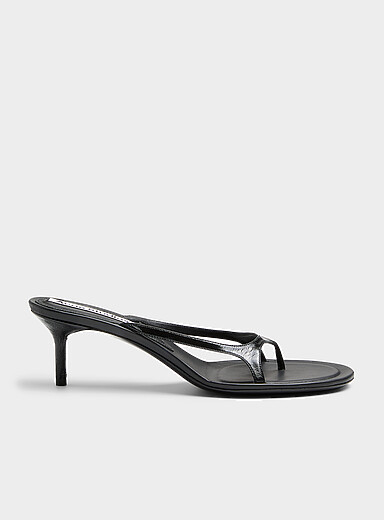 Acne Studios: La sandale cuir bride triple Noir pour femme