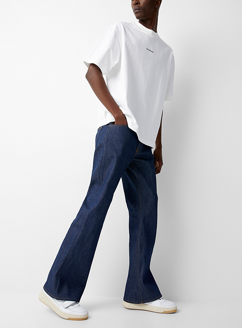 Minimalist signature T-shirt product image 3
