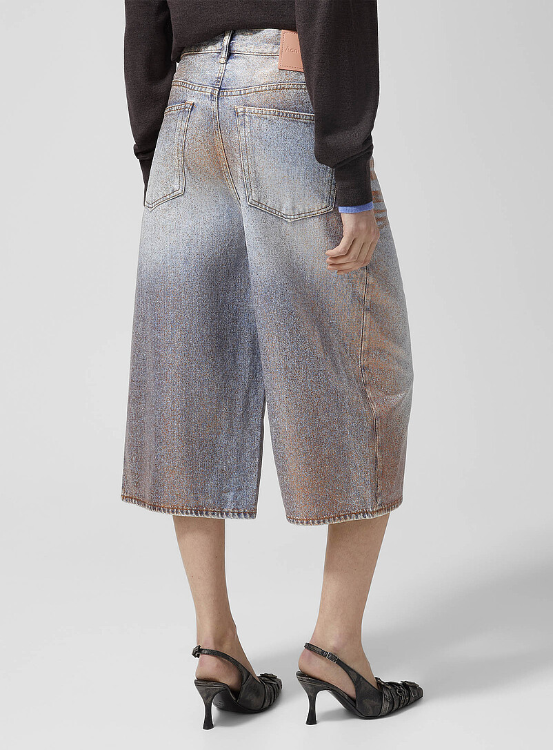 Shimmering denim Bermuda short product image 3