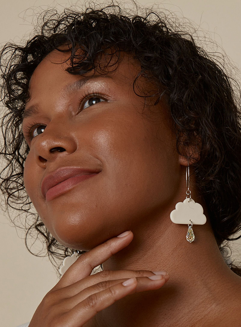Assinewe Jewelry White Carries the Thunder earrings