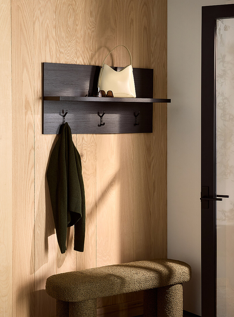 Porto Shelf With Hooks
