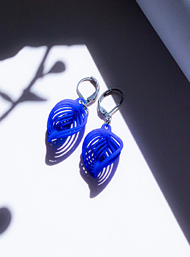 Vox & Oz: Les boucles d'oreilles nylon recycl&eacute; Nebula Blanc cass&eacute;