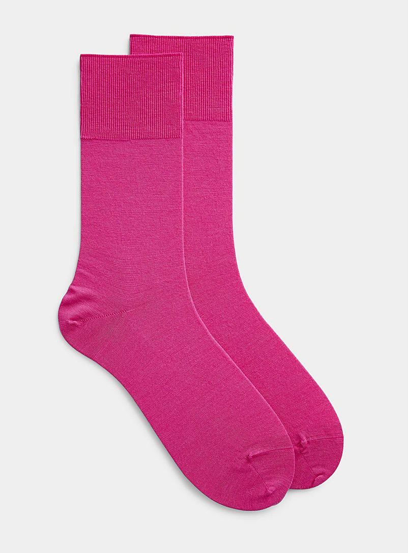 Falke Pink Solid virgin wool dress sock for men