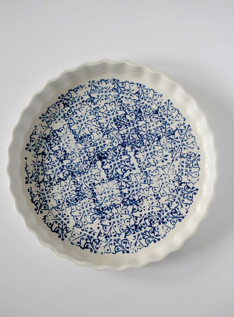 Art & Manufacture Patterned White Antique ornamental pattern pie plate