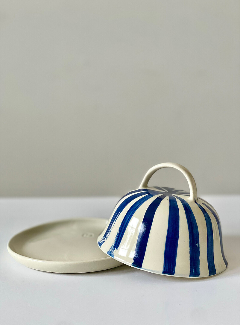 Art & Manufacture Patterned White Irregular lines butter dish